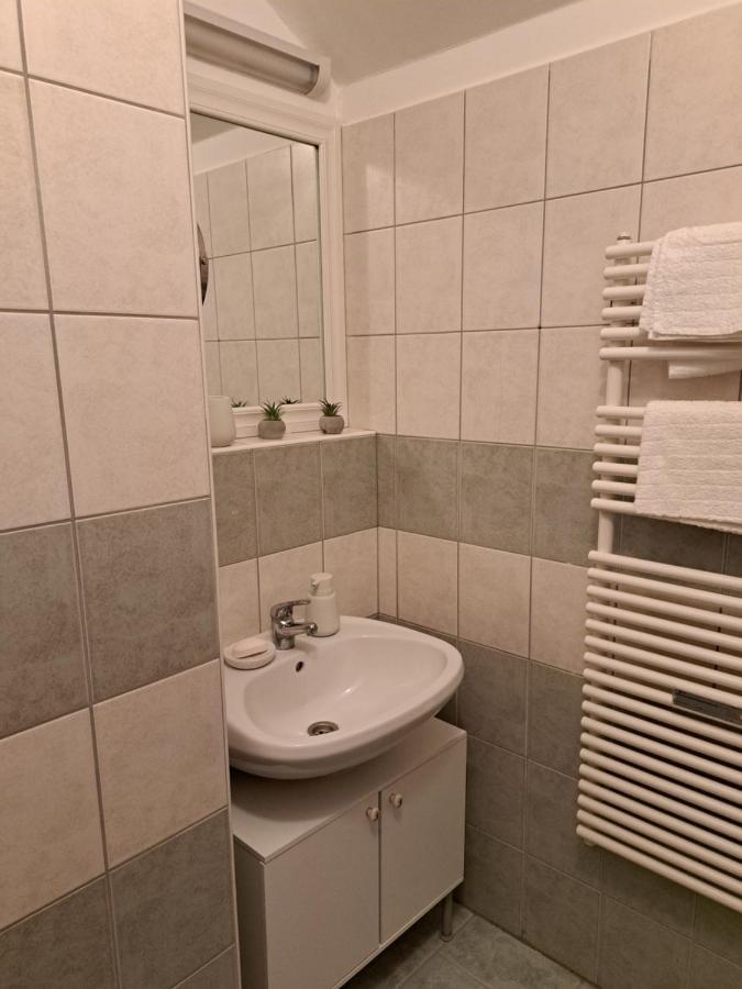 Rozsa Apartman Keszthely Exteriér fotografie